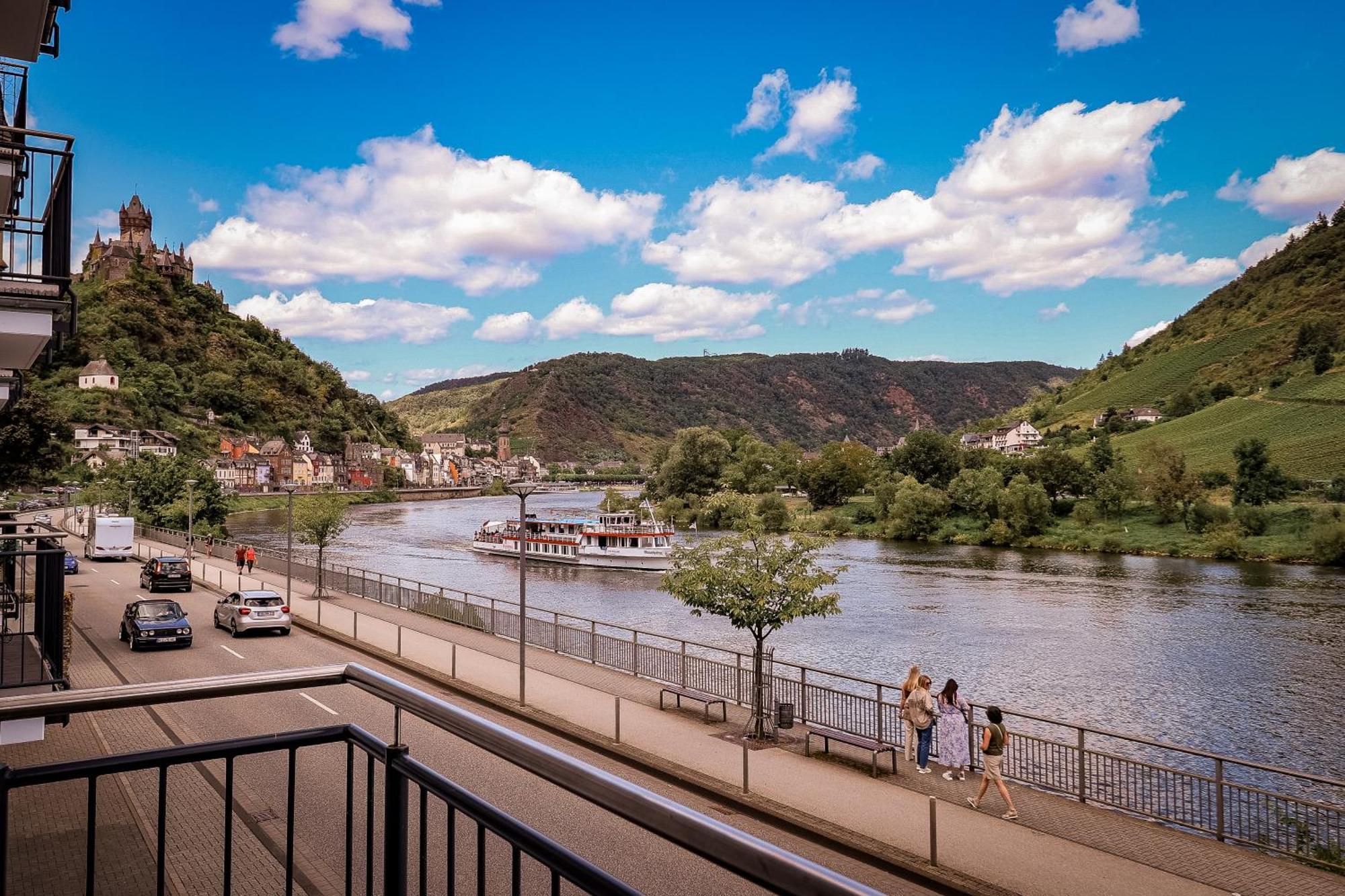 Moselpromenade Villa Moselufer, Panorama & Burg Cochem Blick, Netflix, Balkon Eksteriør bilde